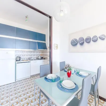 Portofino Near The Sea, Free Pool -free Tennis Club - Wifi Apartment *