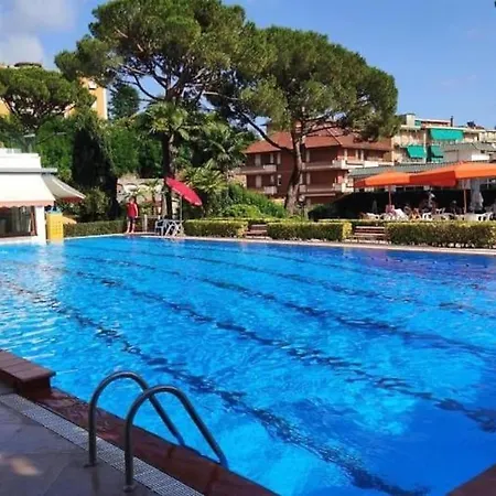 Portofino Near The Sea, Free Pool -free Tennis Club - Wifi Apartment